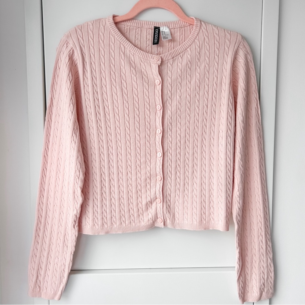 Light pink cable knit cardigan - Picture 2 of 10